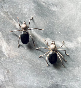 Vintage silver black onyx spider brooch pin bug insect jewelry