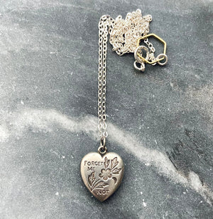 Vintage 1940's Sterling Silver Forget Me Not Heart Charm Necklace Jewelry Jewellery