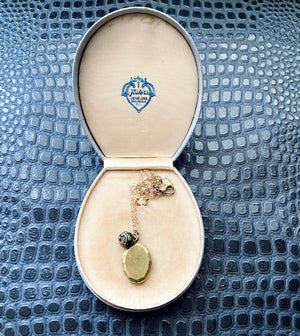 vintage brass oval photo locket necklace