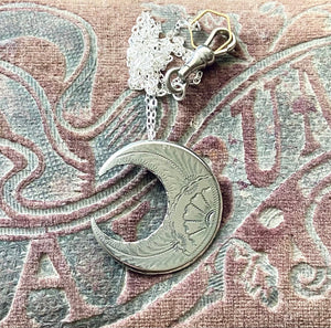 antique victorian silver crescent moon charm necklace