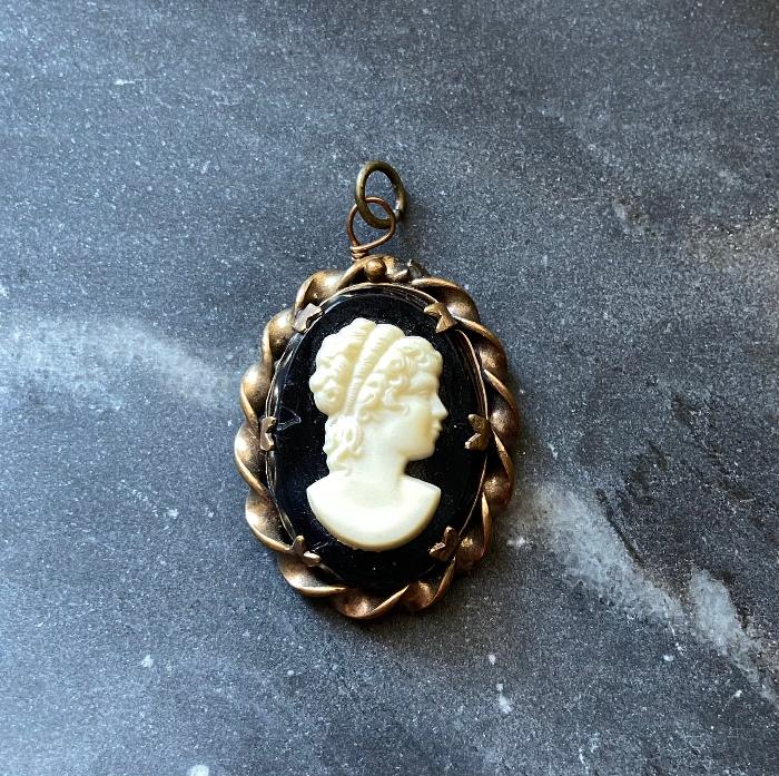 vintage black and white cameo charm