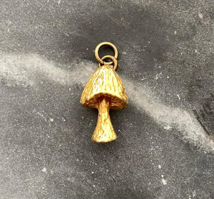 vintage gold plated mushroom charm