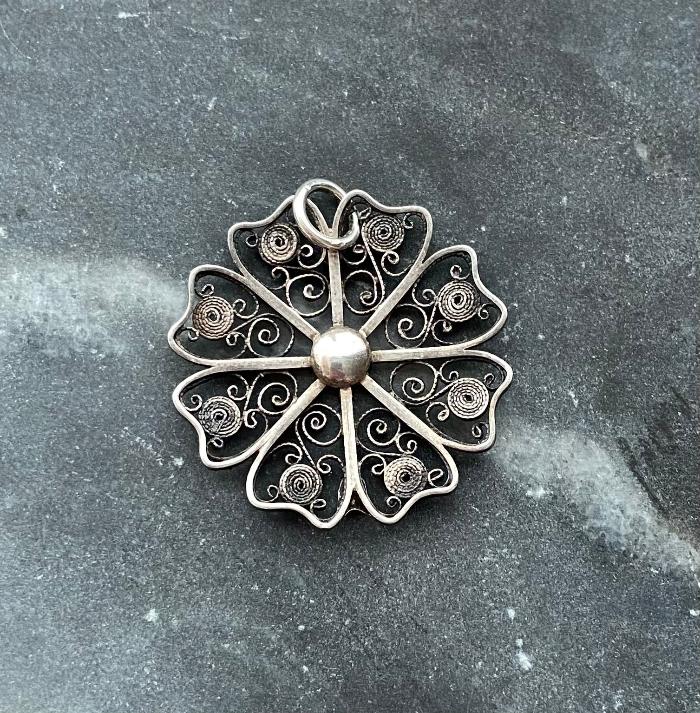 vintage silver filigree flower charm