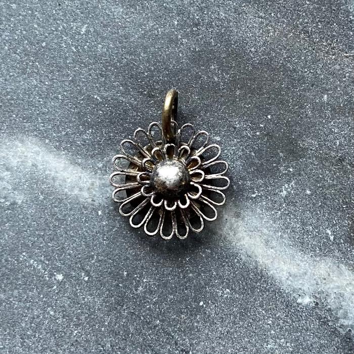 small silver victorian flower charm