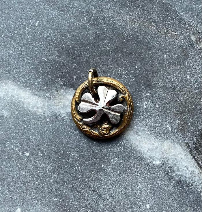 antique victorian clover button charm