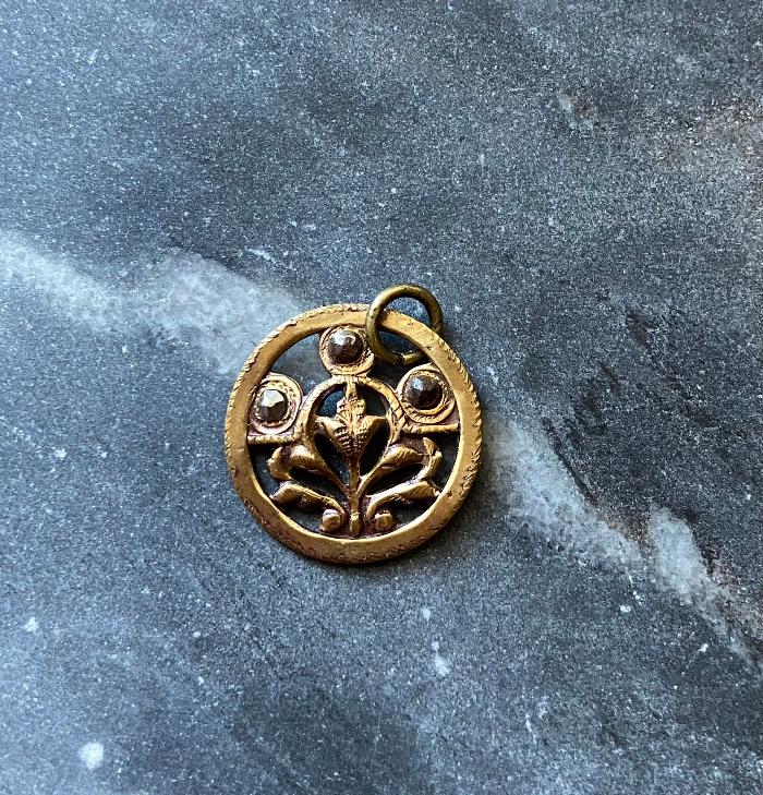 antique victorian floral metal button charm