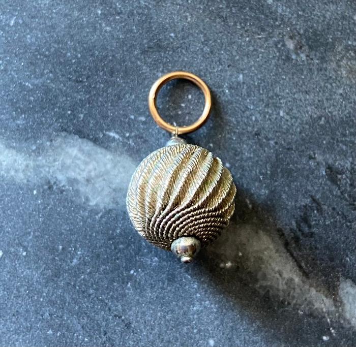vintage charm jewelry