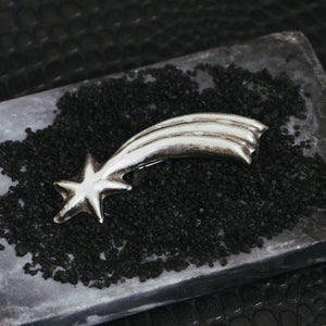 vintage silver shooting star brooch