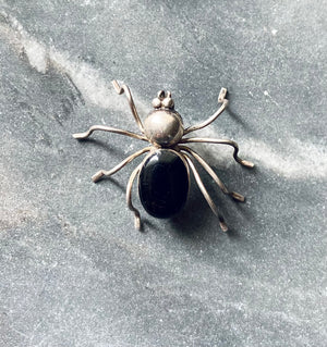 Vintage silver black onyx spider brooch pin bug insect jewelry