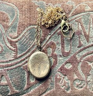 antique gold filled Victorian locket necklace