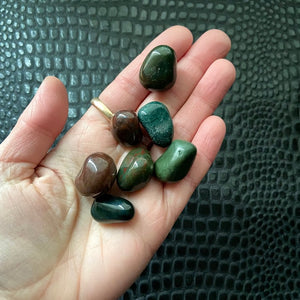 small tumbled bloodstone crystal