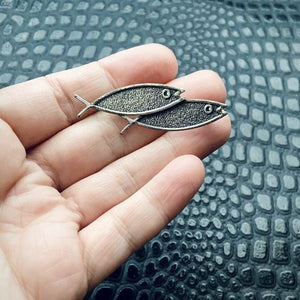 vintage silver double fish pisces pin