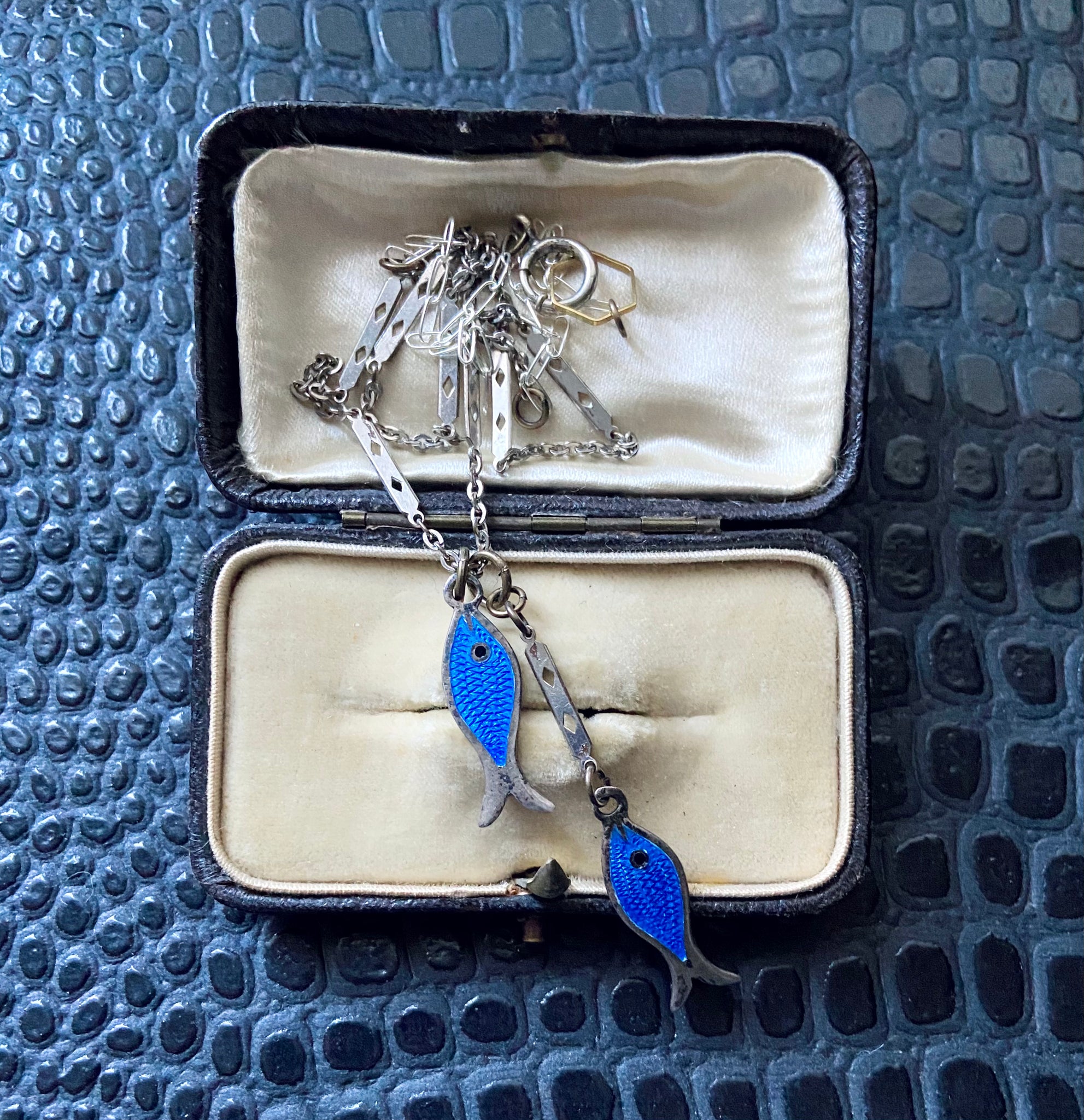vintage silver pisces fish necklace zodiac jewelry