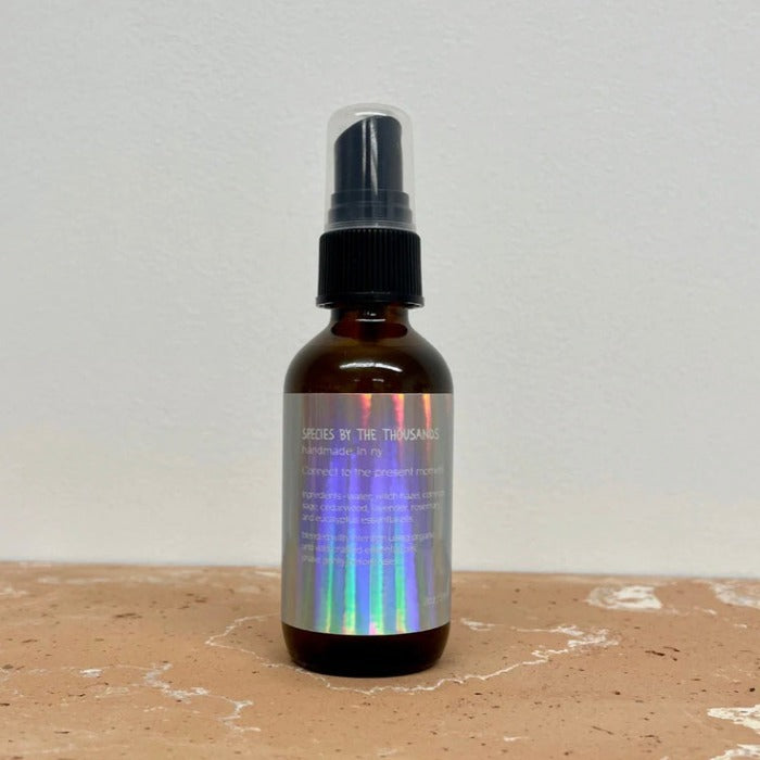 Species by the thousands clear ground protect aromatherapy mist
